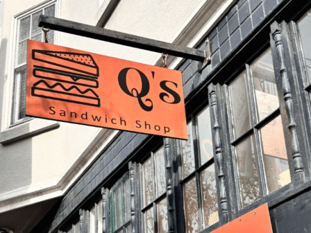 Q's