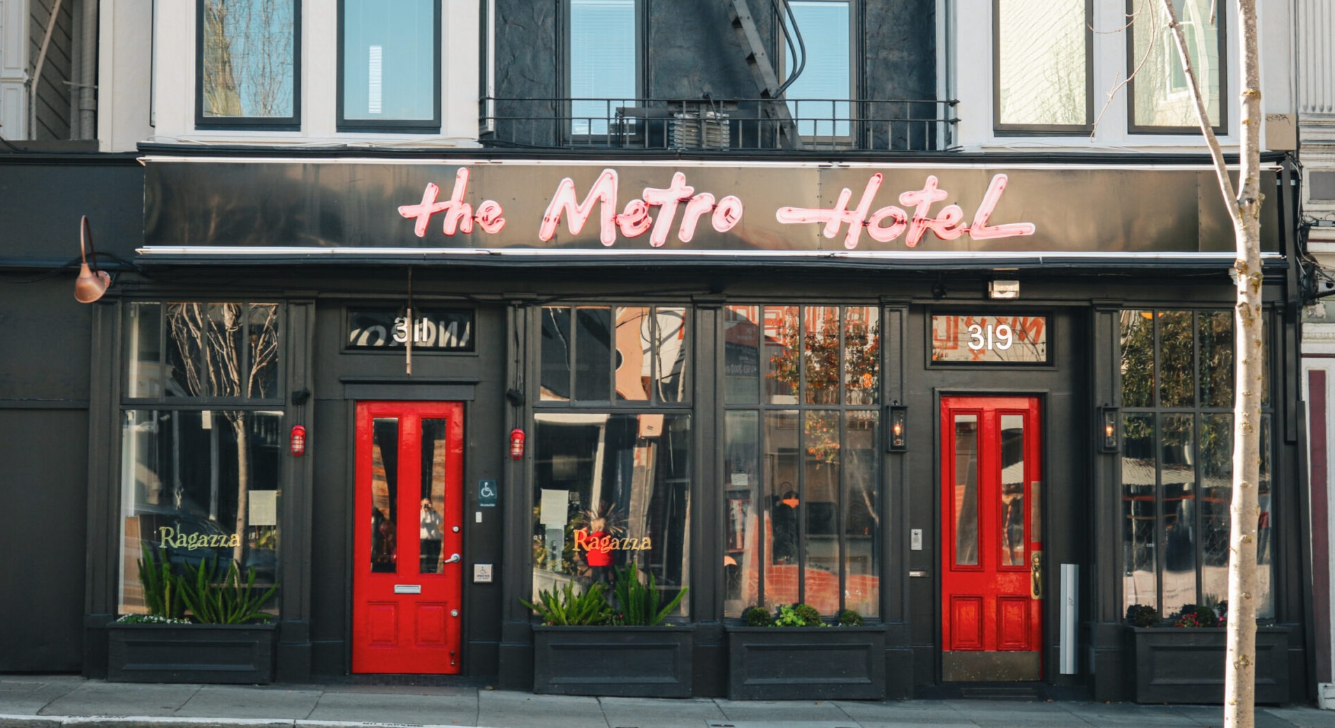 The Metro Hotel